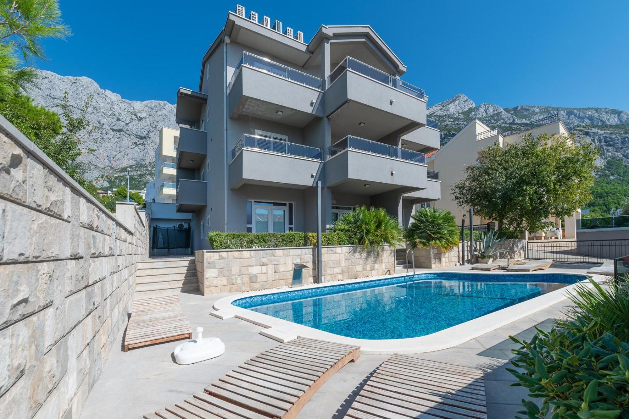 מאקרסקה Villa Em מראה חיצוני תמונה