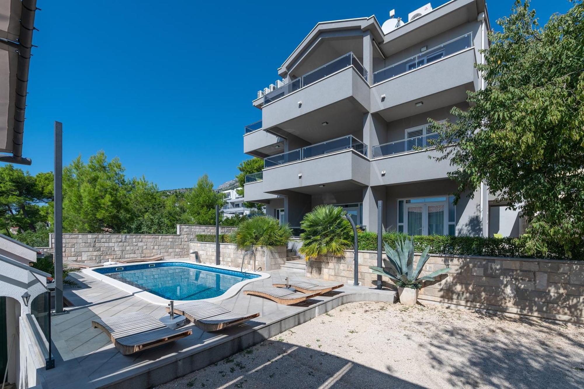 מאקרסקה Villa Em מראה חיצוני תמונה