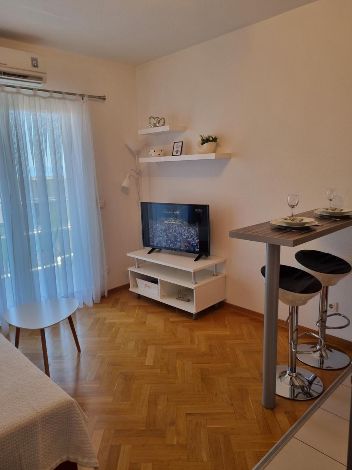 מאקרסקה Villa Em מראה חיצוני תמונה