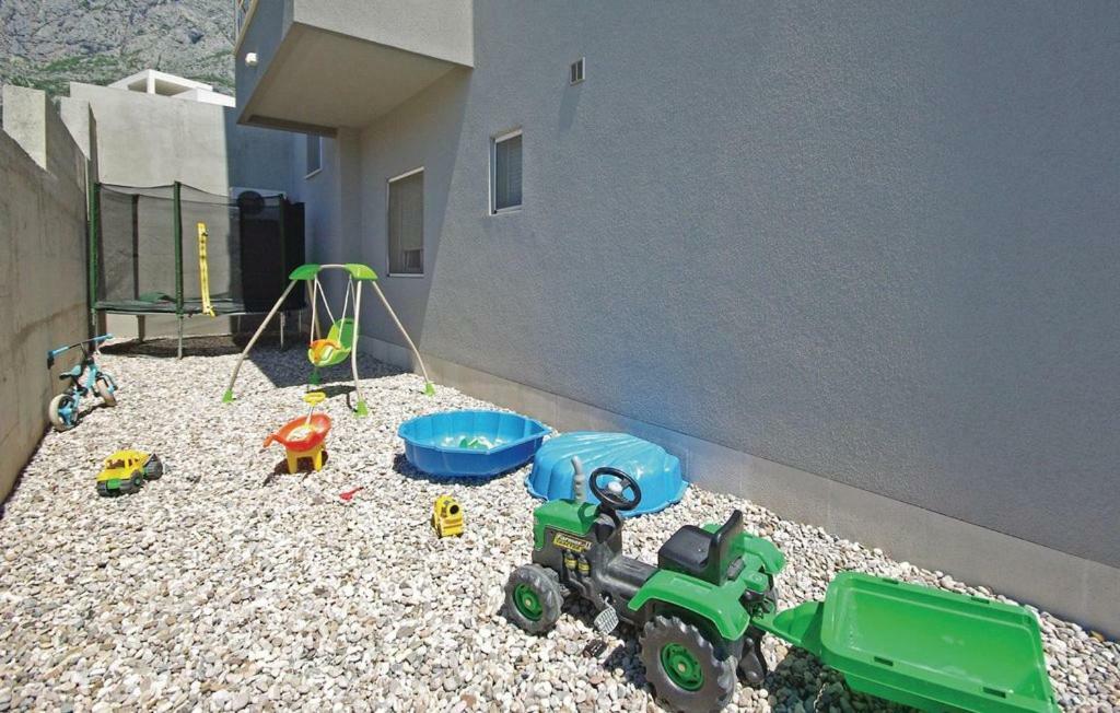 מאקרסקה Villa Em מראה חיצוני תמונה