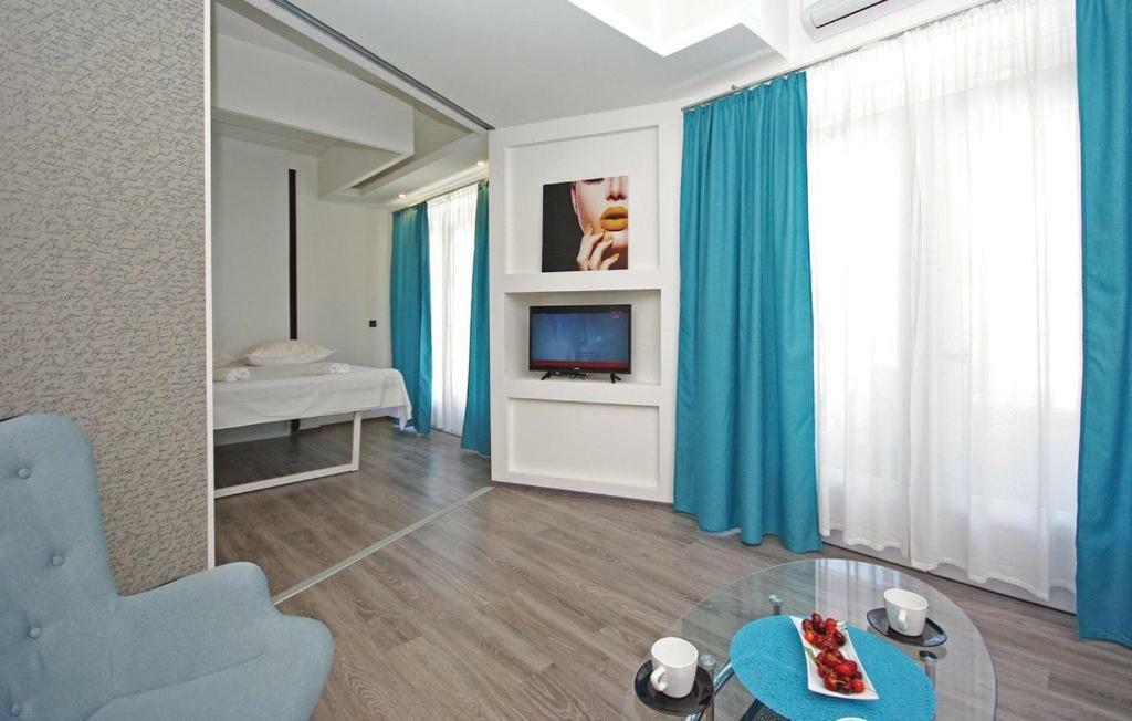 מאקרסקה Villa Em מראה חיצוני תמונה