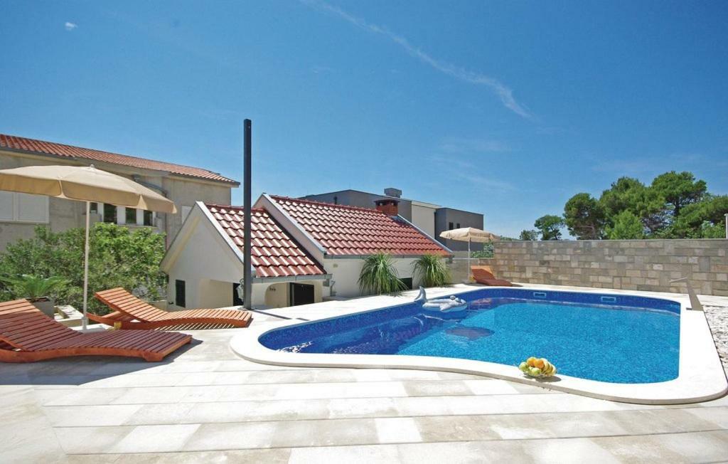 מאקרסקה Villa Em מראה חיצוני תמונה