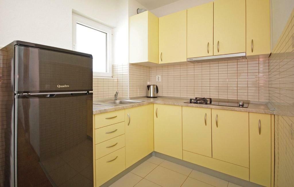 מאקרסקה Villa Em מראה חיצוני תמונה